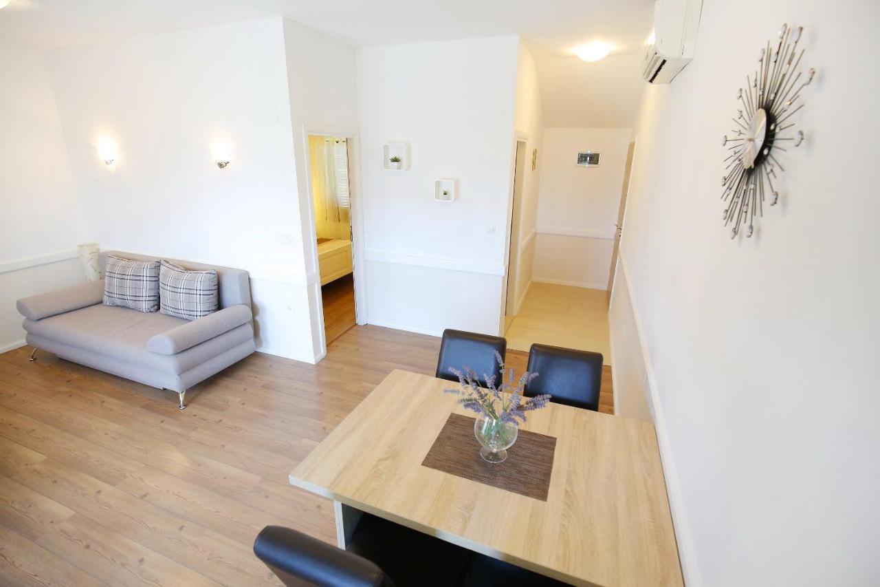 Apartmani Dane Sukošan Extérieur photo