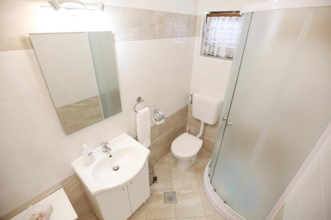 Apartmani Dane Sukošan Extérieur photo