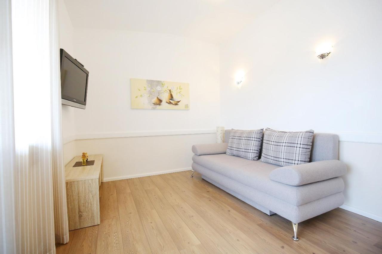 Apartmani Dane Sukošan Extérieur photo