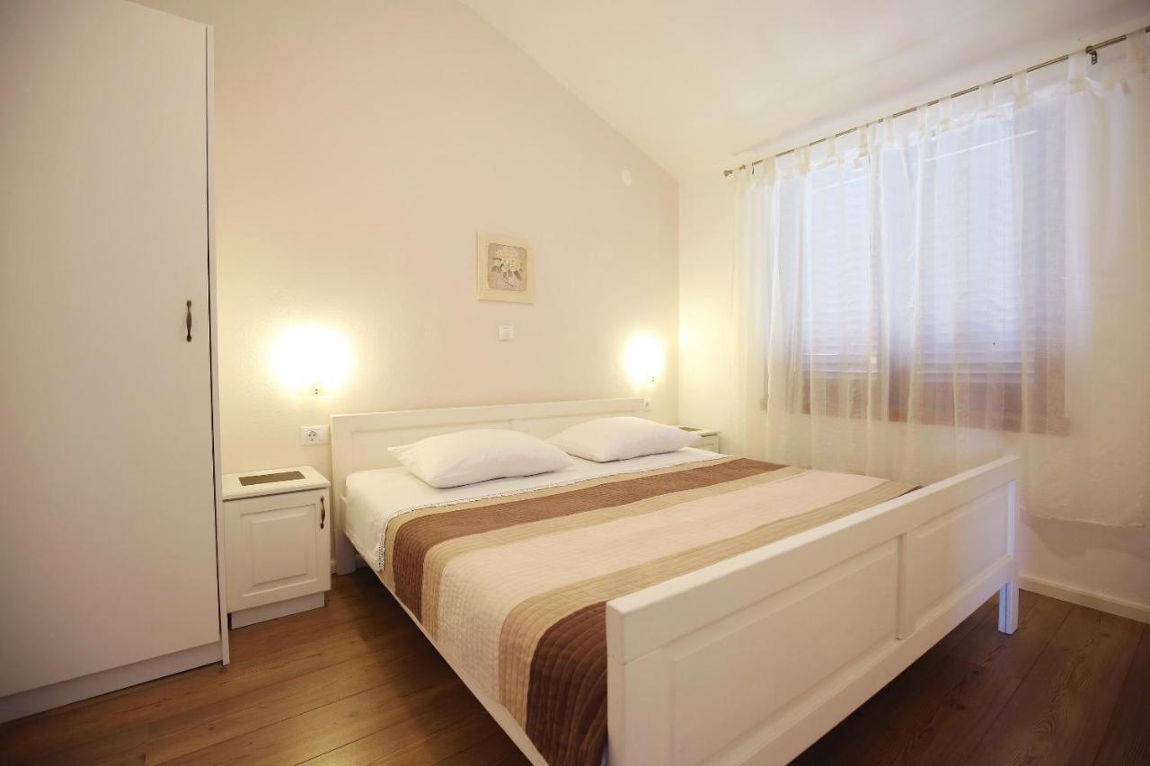 Apartmani Dane Sukošan Extérieur photo