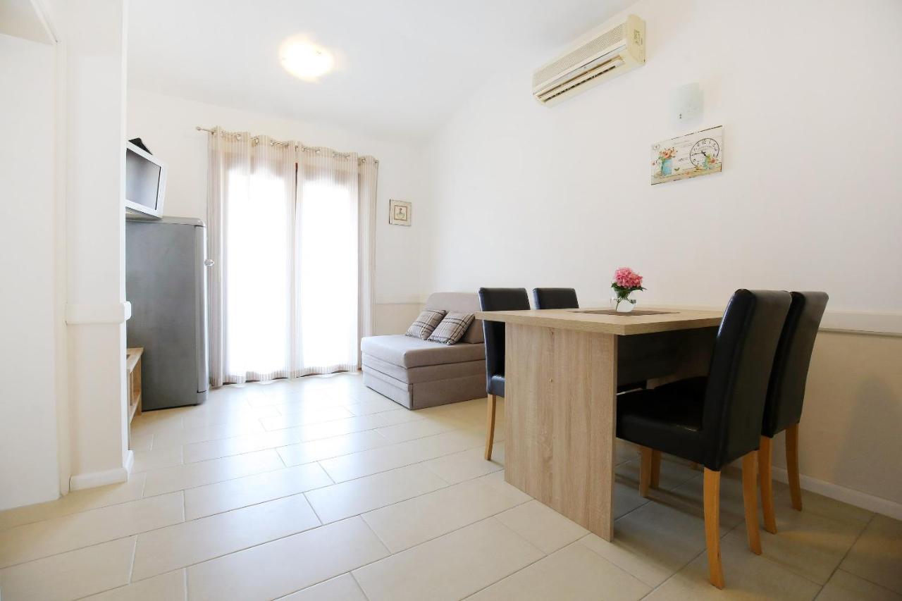 Apartmani Dane Sukošan Extérieur photo